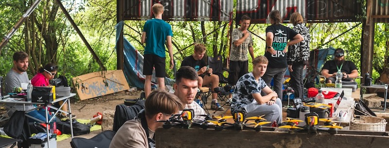 freestyle FPV event banner do clanku-1